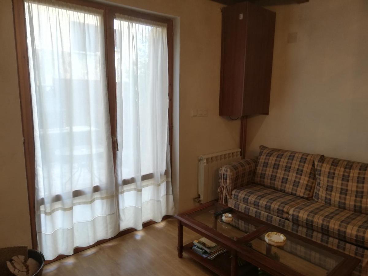 Villa Pequeno Adosado De Montana Con Terraza Villanova Exterior foto